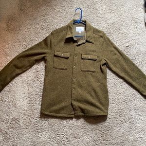 Men’s Green Flannel/Shirt.